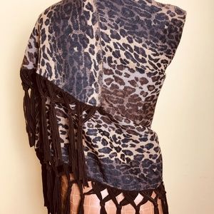 NWT, Tolani Leopard and Suede Knotted Fringed Wrap